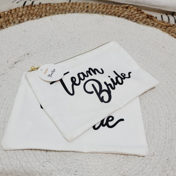 2 PACK OF TEAM BRIDE POUCHES, NEW W TAGS - Picture 1 of 5